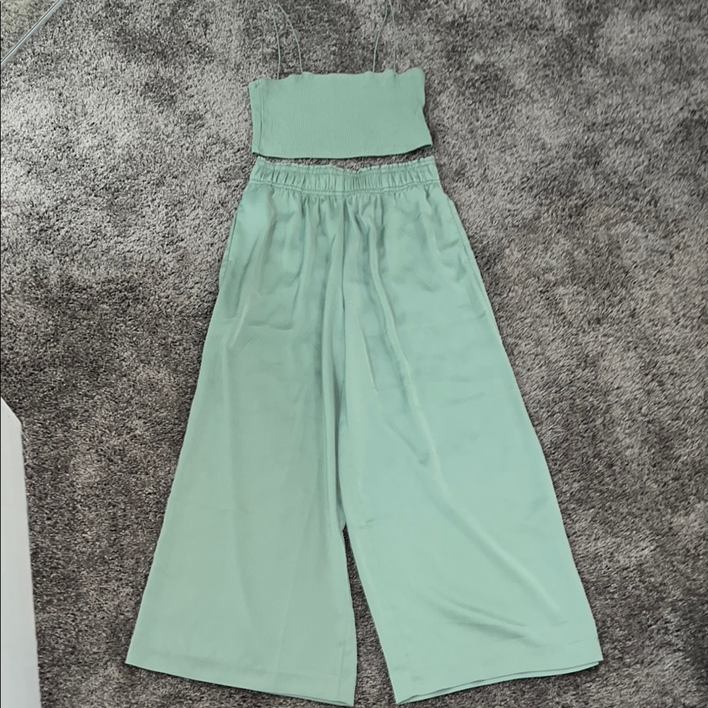 H&M two piece matching fit